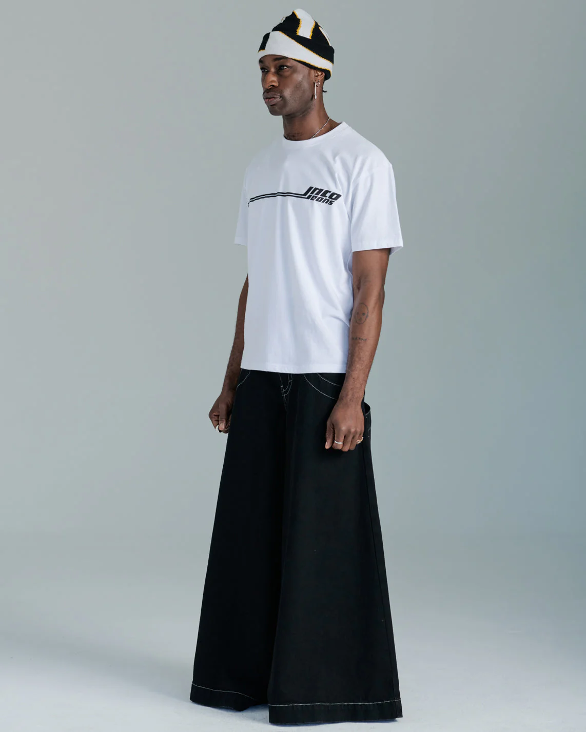 Convict. 50". Jet Black. - Image 3