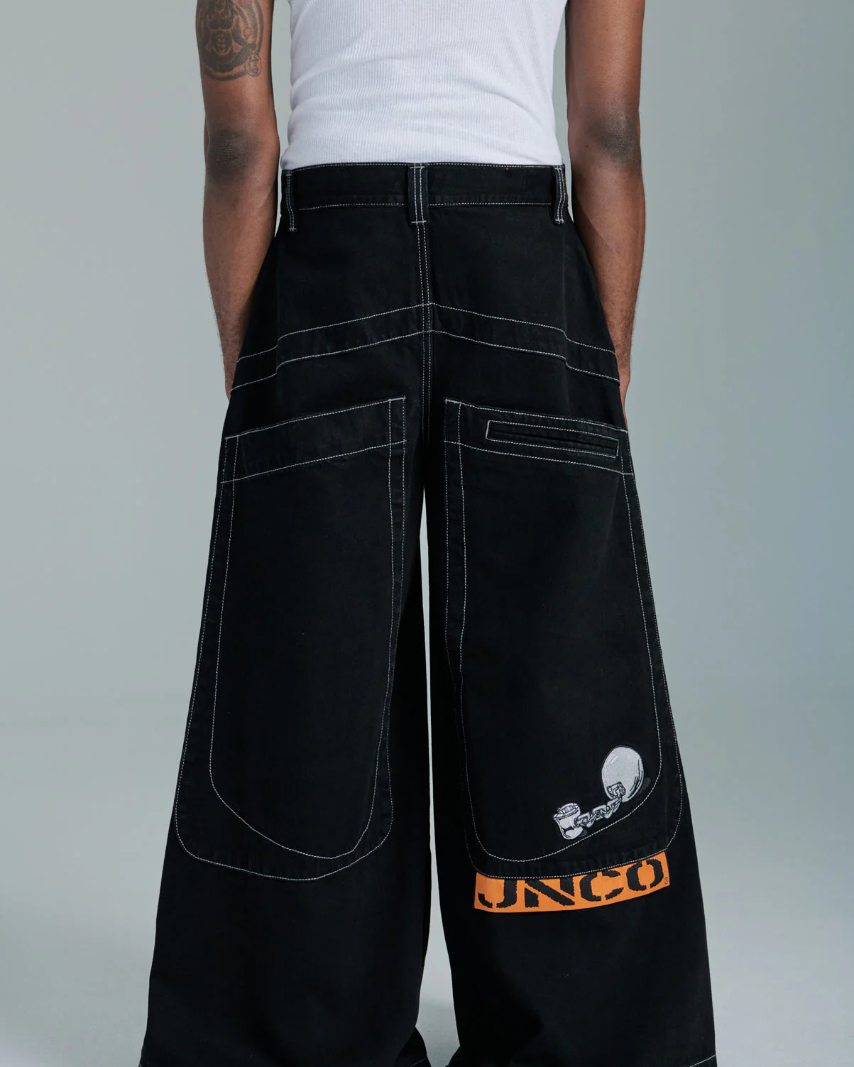 Convict. 50". Jet Black. - Image 7